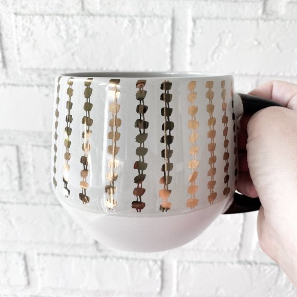 Gold Black Mug - Picture 2 of 2